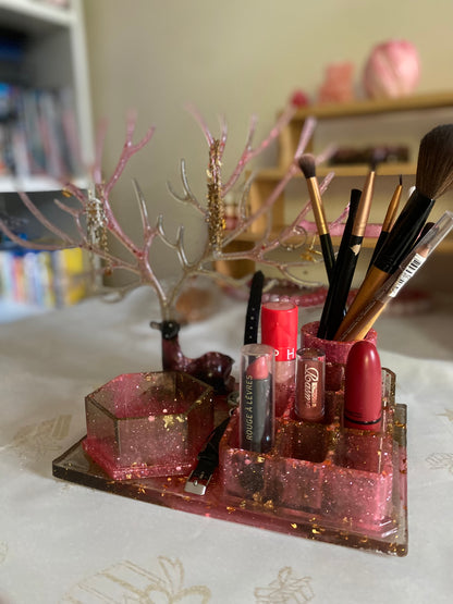 🌸 Organisateur en Résine – Arbre à Bijoux & Support Maquillage (Pièce Unique)
