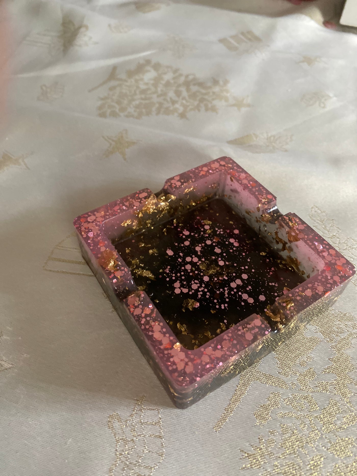 Cendrier en Résine – Édition Artisanale Rose & Or