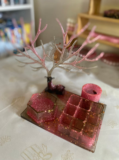 🌸 Organisateur en Résine – Arbre à Bijoux & Support Maquillage (Pièce Unique)