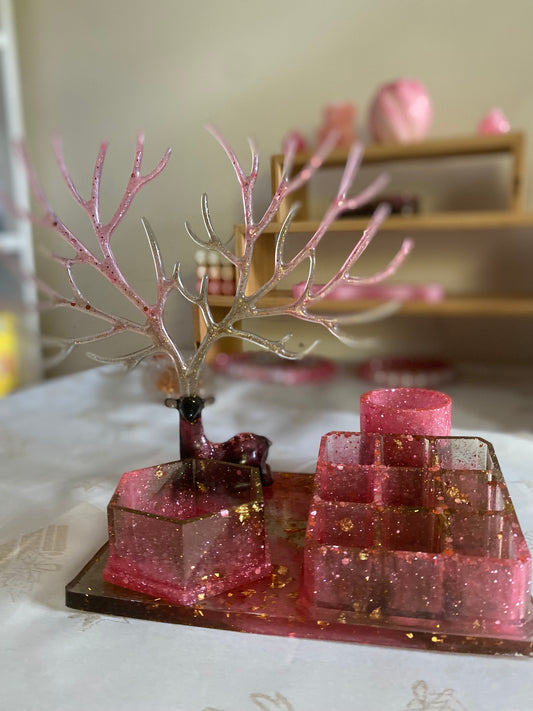 🌸 Organisateur en Résine – Arbre à Bijoux & Support Maquillage (Pièce Unique)