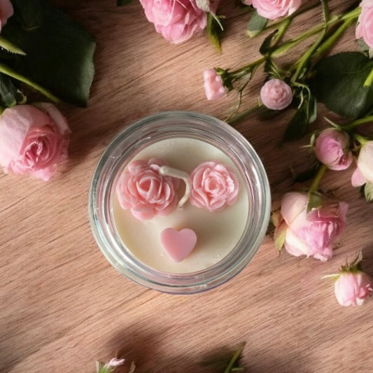 Bougie Rosa. Précommandez avant sa sortie....